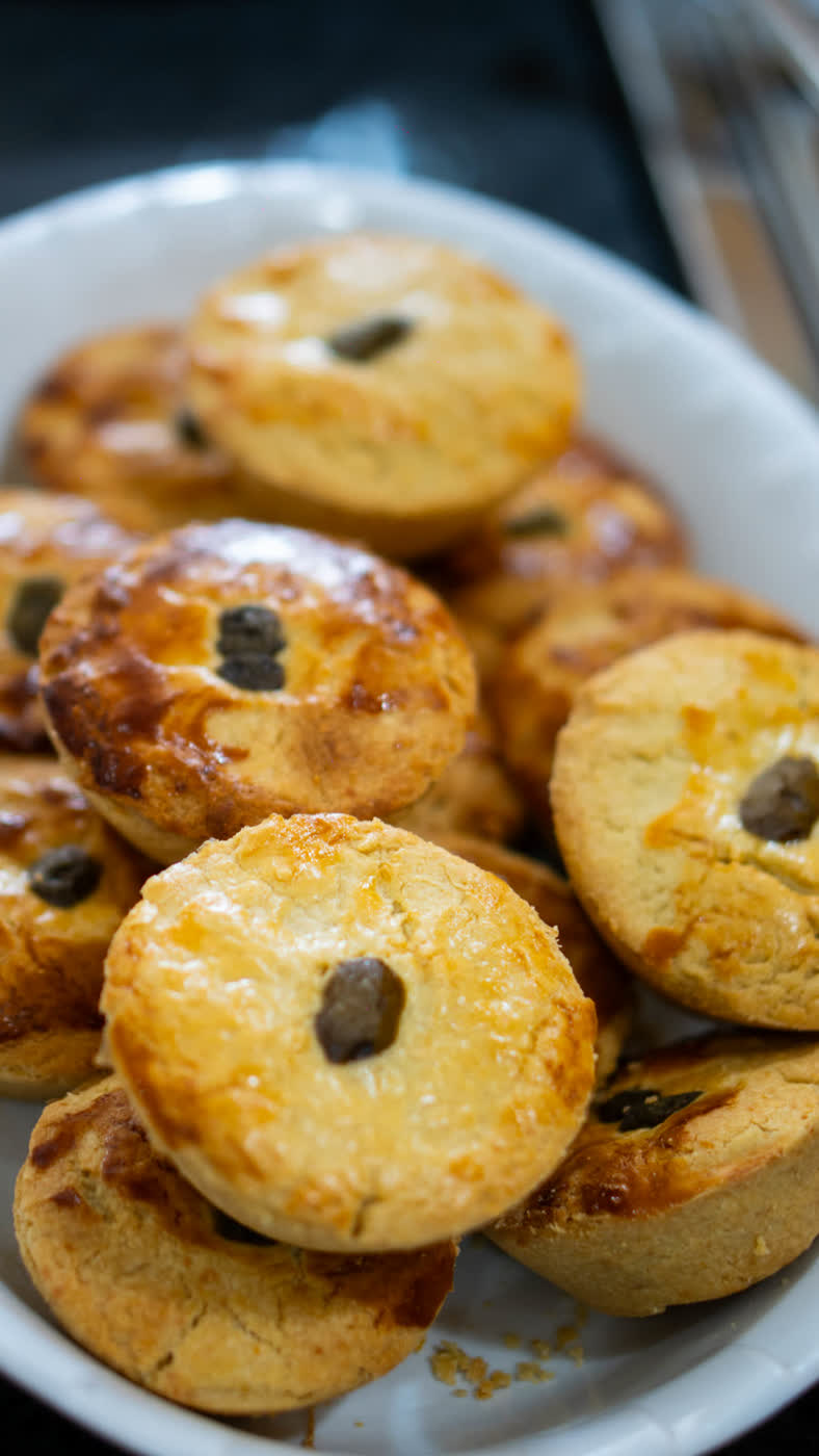 Queijadinhas douradas